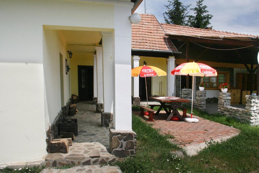 Toldi Vendégház Felsőtold Esterno foto